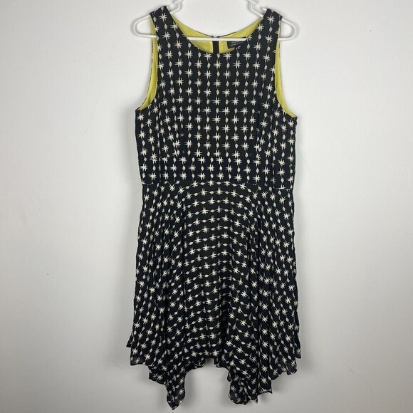 TAHARI Arthur S Levine Black Embroidered Handkerchief Hem Dress Size 16​​​​​ - Picture 3 of 9